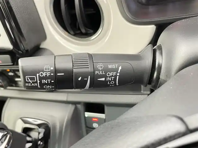 ホンダ Ｎ ＯＮＥ オリジナル 千葉県 2021(令3)年 0.8万km プラチナホワイトパール ホンダセンシング/・衝突軽減ブレーキ/・レーンキープアシスト/・先行車発進お知らせ/・路外逸脱抑制システム/・標識認識機能/純正7インチSDナビ/CD BT SD USB BT フルセグ/バックカメラ/レーダークルーズコントロール/LEDオートライト/パーキングスイッチ/ブレーキホールド/純正フロアマット/ドアバイザー/プッシュスタート/スマートキー
