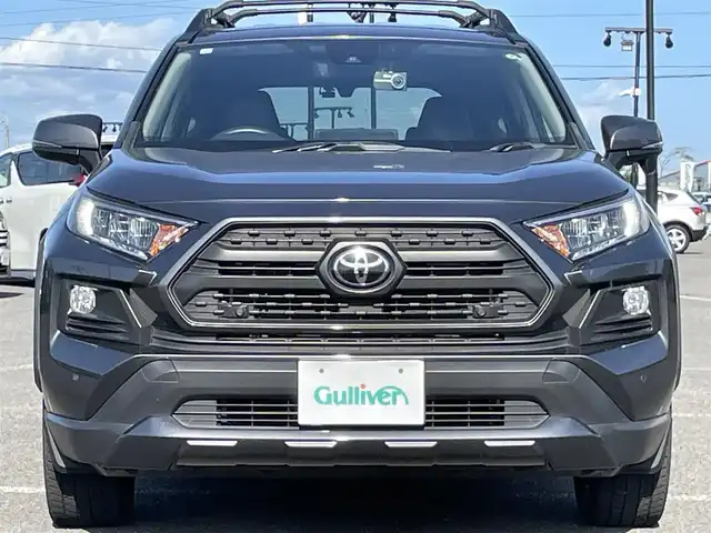 トヨタ ＲＡＶ４ アドベンチャー オフロードPKG 道央・札幌 2021(令3)年 9.1万km グレーメタリック ４WD/寒冷地仕様/トヨタセーフティセンス/純正ディーラーOPナビ/CD/DVD/BT/フルセグ/プリクラッシュセーフティ/横滑り防止装置/レーダークルーズコントロール/ダウンヒルアシストコントロール/レーンキープアシスト/クリアランスソナー/ブラインドスポットモニター/パーキングサポートブレーキ/リアクロストラフィックアラート/ロードサインアシスト/バックカメラ/ビルトインETC/ドライブレコーダー/パワーバックドア/D席パワーシート/デジタルインナーミラー/ステアリングリモコン/プッシュスタート/スマートキー/LEDヘッドライト/オートライト/オートハイビーム/フォグランプ/電動格納ミラー/純正フロアマット/ドアバイザー