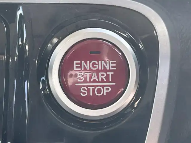 ホンダ Ｎ ＢＯＸ G SSパッケージ 沖縄県 2013(平25)年 6.4万km プレミアムディープロッソパール (株)IDOMが運営する【じしゃロンコザ店】の自社ローン専用車両になりますこちらは現金またはオートローンご利用時の価格です。自社ローンご希望の方は別途その旨お申付け下さい/・本土仕入/・純正ナビ/・ＴＶ/・バックカメラ/・両側パワースライドドア/・スマートキー/・プッシュスタート/・ドライブレコーダー/・純正アルミホイール/・純正フロアマット