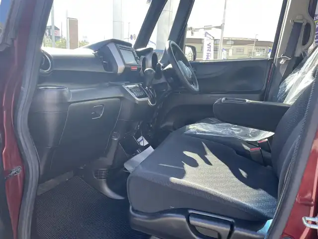 ホンダ Ｎ ＢＯＸ G SSパッケージ 沖縄県 2013(平25)年 6.4万km プレミアムディープロッソパール (株)IDOMが運営する【じしゃロンコザ店】の自社ローン専用車両になりますこちらは現金またはオートローンご利用時の価格です。自社ローンご希望の方は別途その旨お申付け下さい/・本土仕入/・純正ナビ/・ＴＶ/・バックカメラ/・両側パワースライドドア/・スマートキー/・プッシュスタート/・ドライブレコーダー/・純正アルミホイール/・純正フロアマット