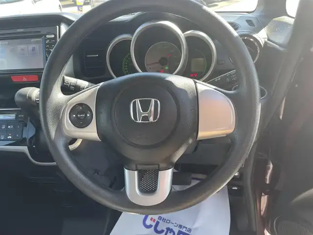 ホンダ Ｎ ＢＯＸ G SSパッケージ 沖縄県 2013(平25)年 6.4万km プレミアムディープロッソパール (株)IDOMが運営する【じしゃロンコザ店】の自社ローン専用車両になりますこちらは現金またはオートローンご利用時の価格です。自社ローンご希望の方は別途その旨お申付け下さい/・本土仕入/・純正ナビ/・ＴＶ/・バックカメラ/・両側パワースライドドア/・スマートキー/・プッシュスタート/・ドライブレコーダー/・純正アルミホイール/・純正フロアマット