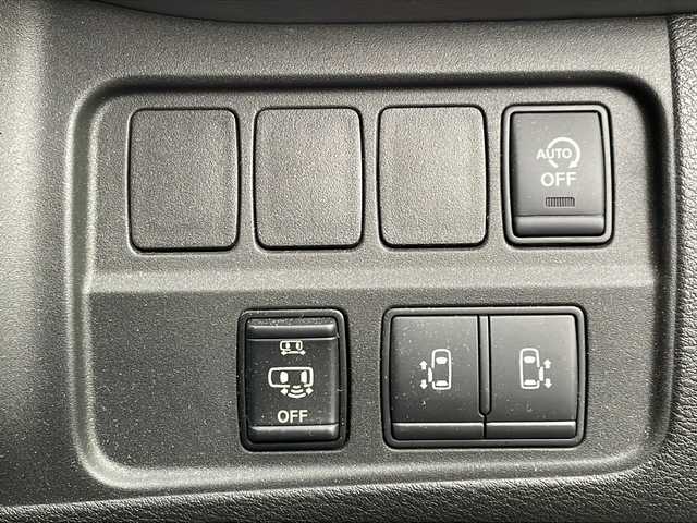 日産 セレナ ハイウェイスター V 道北・旭川 2020(令2)年 13.1万km ダークメタルグレー/ダイヤモンドブラック /4WD//禁煙車//ワンオーナー//純正SDナビ//CD/DVD/SD/MSV/BT/USB/フルセグ//アラウンドビューモニター//後席モニター//両側パワースライドドア//左側ハンズフリードア//プロパイロット//エマージェンシーブレーキ//レーンキープ//ハンドル支援//ブラインドスポットモニター//コーナーセンサー//レーダークルーズコントロール//アイドリングストップ//パーキングアシスト//前後ドライブレコーダー//GPSレーダー//ETC//純正エンジンスターター//オートライト//LEDヘッドライト//フォグライト//サンシェード//純正フロアマット//ドアバイザー//社外AW冬タイヤ積み込み