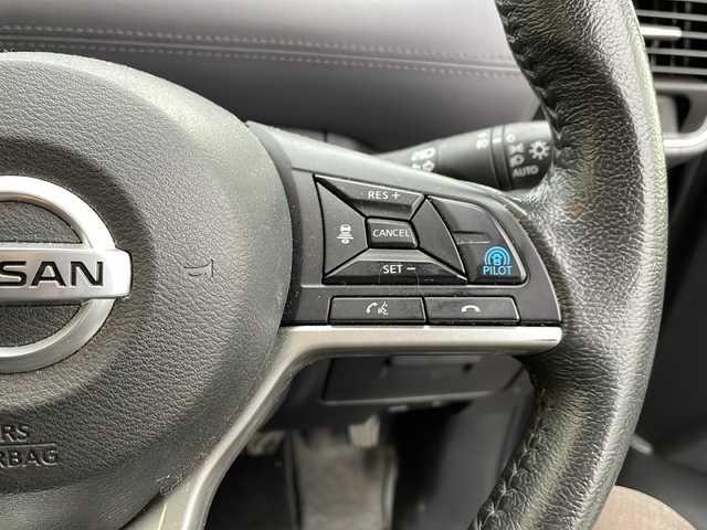 日産 セレナ ハイウェイスター V 道北・旭川 2020(令2)年 13.1万km ダークメタルグレー/ダイヤモンドブラック /4WD//禁煙車//ワンオーナー//純正SDナビ//CD/DVD/SD/MSV/BT/USB/フルセグ//アラウンドビューモニター//後席モニター//両側パワースライドドア//左側ハンズフリードア//プロパイロット//エマージェンシーブレーキ//レーンキープ//ハンドル支援//ブラインドスポットモニター//コーナーセンサー//レーダークルーズコントロール//アイドリングストップ//パーキングアシスト//前後ドライブレコーダー//GPSレーダー//ETC//純正エンジンスターター//オートライト//LEDヘッドライト//フォグライト//サンシェード//純正フロアマット//ドアバイザー//社外AW冬タイヤ積み込み