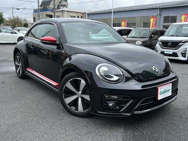 フォルクスワーゲン ザ・ビートル Rライン 埼玉県 2018(平30)年 6.8万km ディープブラックパールエフェクト メモリナビ/バックカメラ/アイドリングストップ/ETC/プッシュスタート/スマートキー/コーナーセンサー/フルセグTV/純正アルミ18インチ/フルオートエアコン/AUX接続端子/オートライト/純正フロアマット/ターボ車