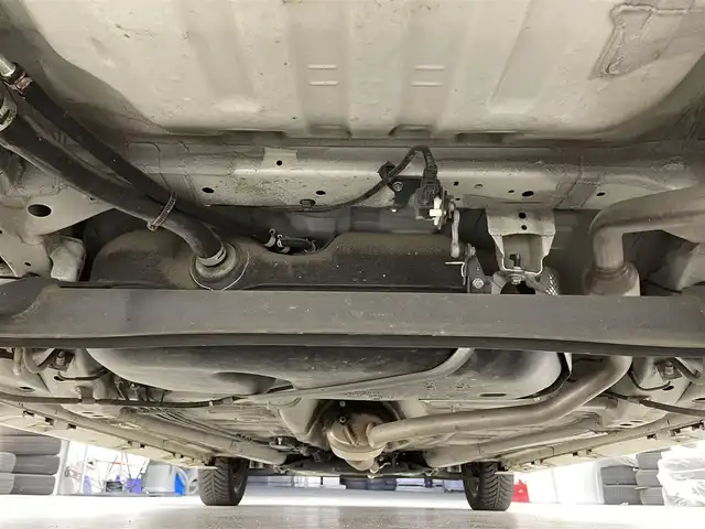 スズキ スペーシア カスタム HYBRID XS ターボ 滋賀県 2018(平30)年 5.5万km ピュアホワイトP 8インチナビ/CD/DVD/USB/Bluetooth/フルセグTV/バックカメラ/ETC/衝突軽減ブレーキ/両側パワースライドドア/クルーズコントロール/ハーフレザーシート/シートヒーター/LEDヘッドライト/純正アルミホイール