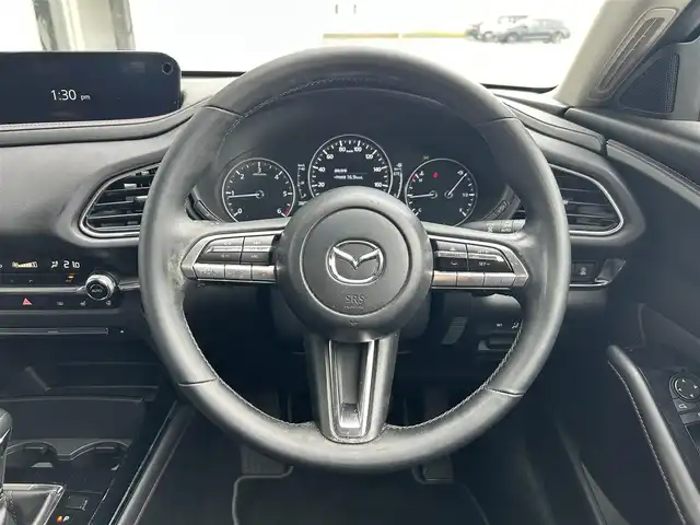 マツダ ＣＸ－３０ XD ブラックトーンエディション 静岡県 2022(令4)年 3.8万km マシーングレープレミアムM 特別仕様車/【特別装備】/・クルージング＆トラフィック・サポート/・電動格納リモコン式カラードドアミラー（オート格納／ヒーテッド機能）：グロスブラック/・２１５／５５Ｒ１８　９５Ｈタイヤ＆１８×７Ｊインチアルミホイール（ブラックメタリック塗装）/・シート（カラー：ブラック）/純正ナビ/ＤＶＤ再【メーカーオプション】/フルセグＴＶ【メーカーオプション】/３６０セーフティＰＫＧ【メーカーオプション】/３６０°ビュー・モニター＋ドライバー・モニタリング/ドライビングポジションサポートＰＫＧ【メーカーオプション】/３６０°ビュー・モニター＋ドライバー・モニタリング運転席１０Ｗａｙパワーシート＆ドライビングポジションメモリー機能（シート位置／アクティブ・ドライビング・ディスプレイ／ドアミラー角度、リバース連動）＋運転席＆助手席シートヒーター＋ステアリングヒーター/i-stop/追従機能付きクルーズコントロール/ブラインドスポット/電動リアゲート/ルーフレール/HUD/ドアバイザー/スマートキー2本/純正フロアマット/純正１８ＡＷ/保証書/取扱説明書
