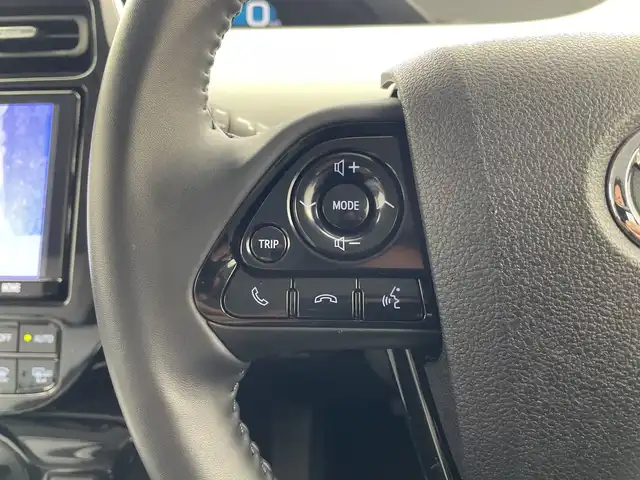 トヨタ プリウス A ツーリングセレクション 愛知県 2019(令1)年 3.9万km ホワイトパールクリスタルシャイン 純正9型ナビ/・Bluetooth/・CD/DVD/・フルセグテレビ/・SD音楽録音/バックカメラ/シートヒーター/スマートキー/衝突軽減ブレーキ/レーンキープアシスト/前後コーナーセンサー/レーダークルーズコントロール/前方ドライブレコーダー/ETC/LEDヘッドライト