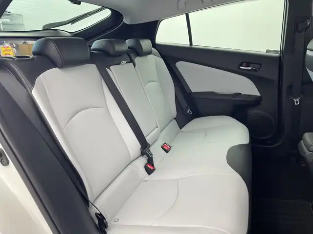 トヨタ プリウス A ツーリングセレクション 愛知県 2019(令1)年 3.9万km ホワイトパールクリスタルシャイン 純正9型ナビ/・Bluetooth/・CD/DVD/・フルセグテレビ/・SD音楽録音/バックカメラ/シートヒーター/スマートキー/衝突軽減ブレーキ/レーンキープアシスト/前後コーナーセンサー/レーダークルーズコントロール/前方ドライブレコーダー/ETC/LEDヘッドライト