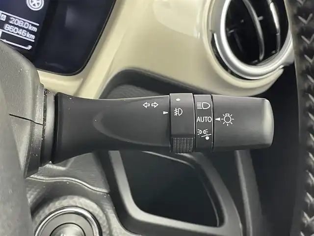 スズキ クロスビー HYBRID MZ 埼玉県 2021(令3)年 8.6万km キャラバンアイボリーパールメタリック/ホワイト 2トーンルーフ 4WD/純正8インチSDナビ/ CD DVD フルセグTV Bluetooth/全方位カメラ/スズキセーフティサポート/デュアルレーダーブレーキサポート/誤発進抑制機能/レーンキープアシスト/アクティブクルーズコントロール/ドライブレコーダー/ダウンヒルアシスト/LEDオートライト/スマートキー/ETC