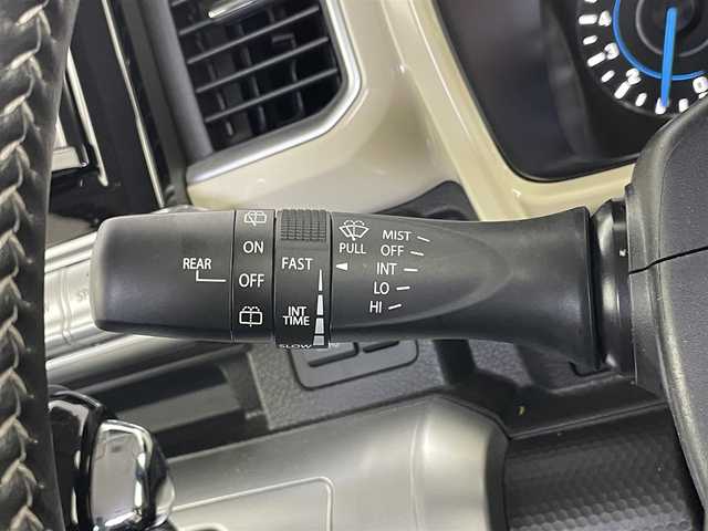 スズキ クロスビー HYBRID MZ 埼玉県 2021(令3)年 8.6万km キャラバンアイボリーパールメタリック/ホワイト 2トーンルーフ 4WD/純正8インチSDナビ/ CD DVD フルセグTV Bluetooth/全方位カメラ/スズキセーフティサポート/デュアルレーダーブレーキサポート/誤発進抑制機能/レーンキープアシスト/アクティブクルーズコントロール/ドライブレコーダー/ダウンヒルアシスト/LEDオートライト/スマートキー/ETC