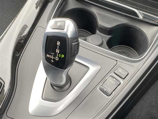 ＢＭＷ ４２０ｉ グランクーペ ラグジュアリー 福岡県 2016(平28)年 6.3万km サファイアブラックP アダプティブクルーズコントロール/レーンディパーチャーウォーニング/純正ナビ/バックカメラ　/Ｂｌｕｅｔｏｏｔｈ　/黒革シート/前席シートヒーター/ステアリングスイッチ/オートライト/フロントフォグランプ/リアフォグランプ/オートワイパー/純正１８インチアルミホイール　/ミラー一体型ＥＴＣ/取扱説明書/保証書/スペアキー×1