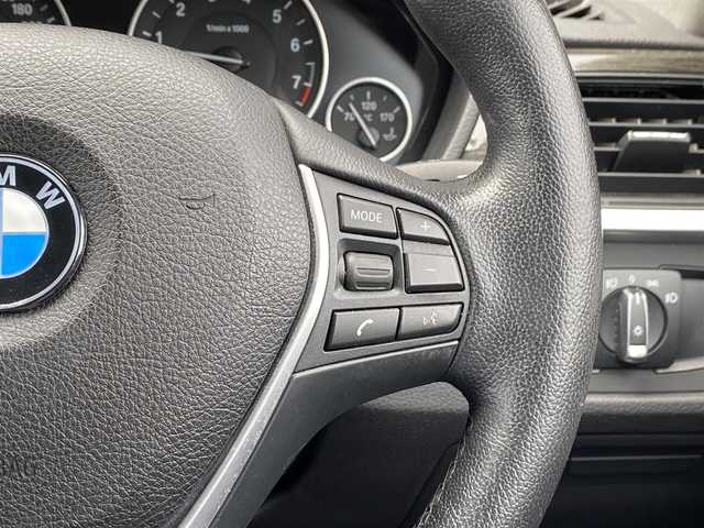 ＢＭＷ ４２０ｉ グランクーペ ラグジュアリー 福岡県 2016(平28)年 6.3万km サファイアブラックP アダプティブクルーズコントロール/レーンディパーチャーウォーニング/純正ナビ/バックカメラ　/Ｂｌｕｅｔｏｏｔｈ　/黒革シート/前席シートヒーター/ステアリングスイッチ/オートライト/フロントフォグランプ/リアフォグランプ/オートワイパー/純正１８インチアルミホイール　/ミラー一体型ＥＴＣ/取扱説明書/保証書/スペアキー×1