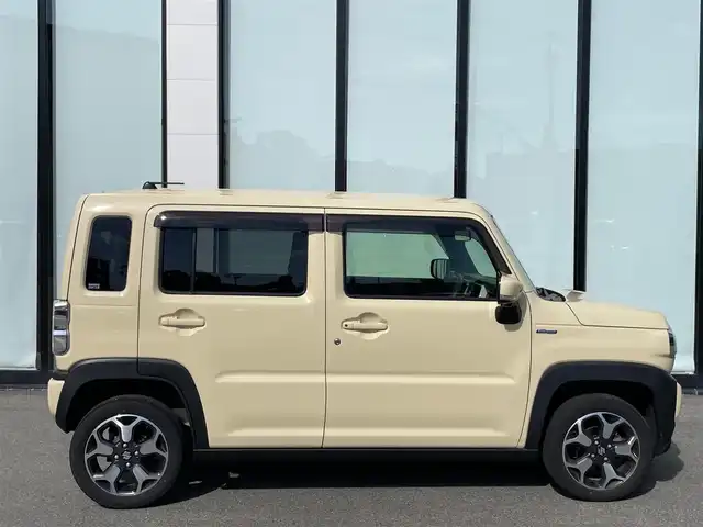 スズキ ハスラー HYBRID X 新潟県 2022(令4)年 2.5万km シフォンアイボリーM 純正9インチメモリーナビ/（AppleCarPlay/AndroidAuto/フルセグTV/Bluetooth/USB/CD/DVD）/全方位モニター/ビルトインETC/前席シートヒーター/純正アルミホイール（15インチ）/純正フロアマット/フルタイム4WD/マイルドハイブリッド