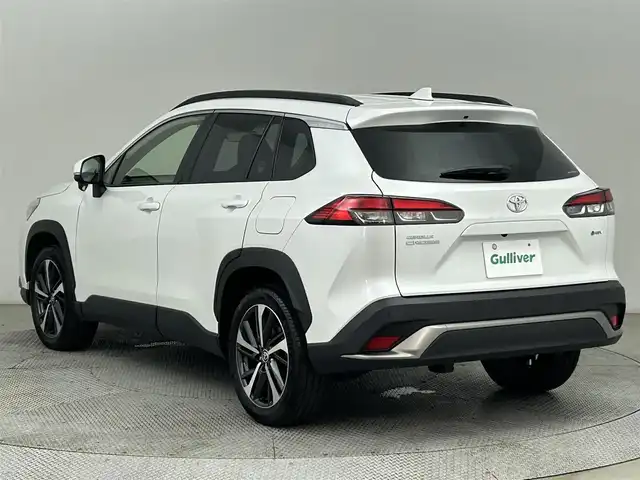 トヨタ カローラ クロス ハイブリッド Z 道央・札幌 2024(令6)年 1.9万km プラチナホワイトパールマイカ ・4WD/・寒冷地仕様/・トヨタセーフティセンス/・衝突被害軽減ブレーキ/・レーンキープアシスト/・レーダークルーズコントロール/・標識認識システム/・純正ディスプレイオーディオ/・ナビ機能/フルセグTV/Bluetooth/・バックカメラ/・ビルトインETC/・シートヒーター/・ステアリングヒーター/・パワーバックドア/・ドアロック連動ミラー/・オートブレーキホールド/・プッシュスタート/・スマートキー/・横滑り防止装置