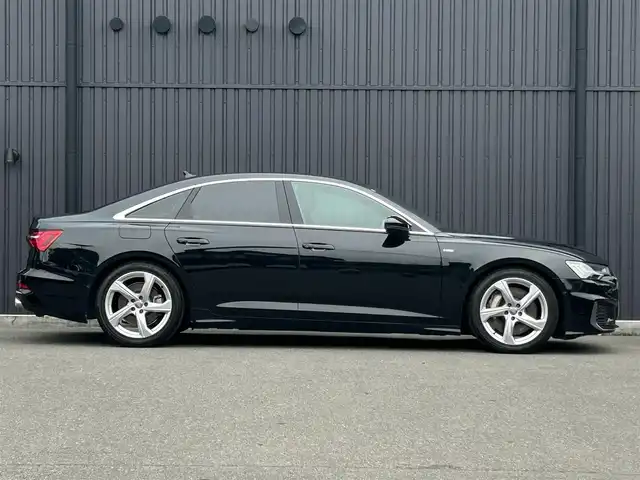 アウディ Ａ６ 55TFSIクワトロ Sライン 福島県 2019(令1)年 3万km ミトスブラックメタリック S6仕様マフラー4本出し/アダプティブクルーズコントロール/Audiプレセンス/Audiサイドアシスト/アダプクティブドライブアシスト/HDマトリクスLEDヘッドライト/バルコナレザー(S lineロゴ入)/シートヒーター /運転席メモリシート/パワーシート(前席)/純正ナビ(BT/USB)/フルセグTV/AppleCarPlay/360°カメラ/バックカメラ/純正19AW/前後ドライブレコーダー/ビルトインETC2.0/レインセンサー/アイドリングストップ