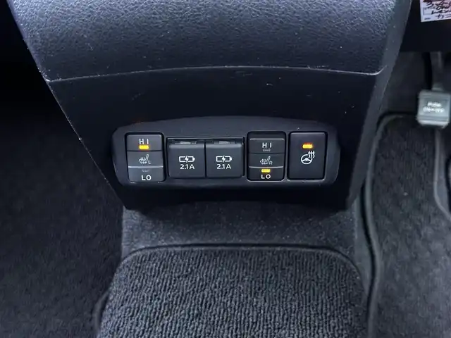 トヨタ シエンタ ファンベースG セーフティED 宮城県 2020(令2)年 3.9万km ブラックマイカ LEDランプパッケージ/・オートレベリング機能付LEDヘッドランプ/・オートライト/・LEDフロントフォグランプ/・レッド加飾付クリアレンズLEDリアコンビネーションランプ/15インチアルミホイール/＝＝＝/セーフティセンス/・プリクラッシュセーフティ/・レーンディパーチャーアラート/・オートマチックハイビーム/先行車発進告知機能/インテリジェントクリアランスソナー/純正ナビ（NSZT-W68T）/・CD/DVD/・Bluetooth/・フルセグTV/パノラミックビューモニター/ビルトインETC/ドライブレコーダー/両側パワースライドドア/ハーフレザーシート/シートヒーター/ステアリングヒーター/革巻きステアリング/ステアリングスイッチ/スマートキー＆プッシュスタート/スペアキー1本/電動格納ミラー/純正ドアバイザー/純正フロアマット/Wエアバッグ