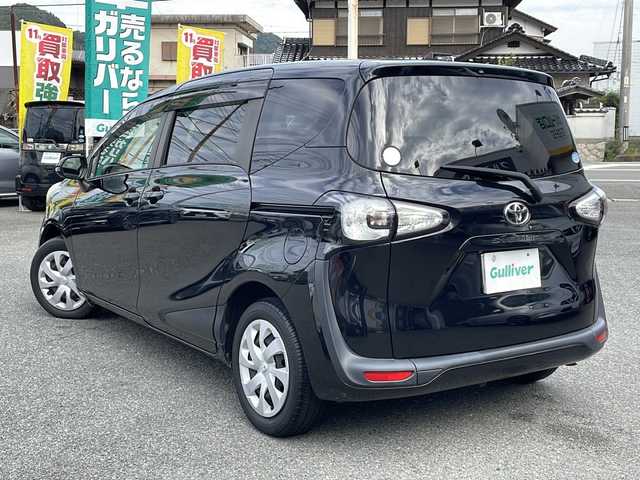 トヨタ シエンタ G 山口県 2018(平30)年 11.9万km ブラックマイカ 社外ナビ/DVD/CD/SD/BT/フルセグTV/バックカメラ/両側パワースライドドア/革巻きステアリング/ステアリングスイッチ/前席シートヒーター/オートハイビーム/ヘッドライトレベライザー/衝突被害軽減ブレーキ/LDA/横滑り防止/アイドリングストップ/スマートキー/ビルトインETC/純正フロアマット/純正ドアバイザー/電動格納ウインカードアミラー