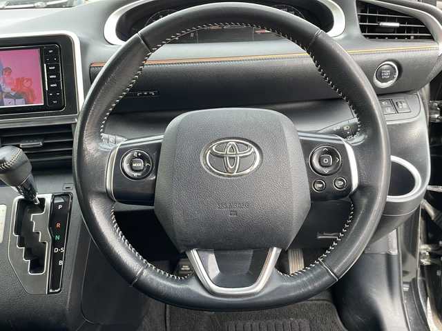 トヨタ シエンタ G 山口県 2018(平30)年 11.9万km ブラックマイカ 社外ナビ/DVD/CD/SD/BT/フルセグTV/バックカメラ/両側パワースライドドア/革巻きステアリング/ステアリングスイッチ/前席シートヒーター/オートハイビーム/ヘッドライトレベライザー/衝突被害軽減ブレーキ/LDA/横滑り防止/アイドリングストップ/スマートキー/ビルトインETC/純正フロアマット/純正ドアバイザー/電動格納ウインカードアミラー