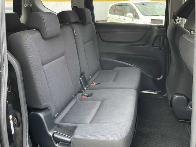 トヨタ シエンタ G 山口県 2018(平30)年 11.9万km ブラックマイカ 社外ナビ/DVD/CD/SD/BT/フルセグTV/バックカメラ/両側パワースライドドア/革巻きステアリング/ステアリングスイッチ/前席シートヒーター/オートハイビーム/ヘッドライトレベライザー/衝突被害軽減ブレーキ/LDA/横滑り防止/アイドリングストップ/スマートキー/ビルトインETC/純正フロアマット/純正ドアバイザー/電動格納ウインカードアミラー