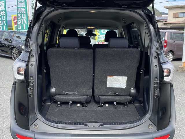 トヨタ シエンタ G 山口県 2018(平30)年 11.9万km ブラックマイカ 社外ナビ/DVD/CD/SD/BT/フルセグTV/バックカメラ/両側パワースライドドア/革巻きステアリング/ステアリングスイッチ/前席シートヒーター/オートハイビーム/ヘッドライトレベライザー/衝突被害軽減ブレーキ/LDA/横滑り防止/アイドリングストップ/スマートキー/ビルトインETC/純正フロアマット/純正ドアバイザー/電動格納ウインカードアミラー