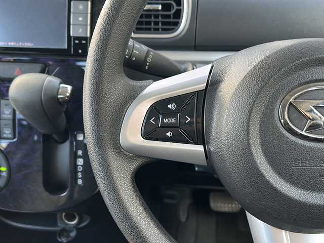 ダイハツ タント カスタム X トップED SA Ⅲ 広島県 2018(平30)年 6万km ブラックマイカメタリック 純正７型SDナビ/CD/DVD/SD/BT/フルセグTV/バックカメラ/スマートアシストIII/・衝突回避支援ブレーキ機能/・誤発進抑制機能(前方＋後方)/・車線逸脱警報機能/・ふらつき警報/・先行車発進お知らせ機能/・オートハイビーム/片側パワースライドドア/シートヒーター/LEDヘッドライト/オートライト/ETC/スマートキー/プッシュスタート/ステアリングスイッチ/サンシェード/純正フロアマット/純正アルミホイール/シートカバー