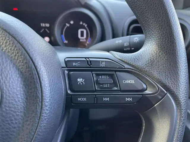 トヨタ ヤリスクロス X 埼玉県 2021(令3)年 8.1万km ブラックマイカ /ワンオーナー//純正ディスプレイオーディオ//バックカメラ//Bluetoothオーディオ//アダプティブクルーズコントロール//ビルトインETC//スマートキー//LEDヘッドライト//PCS//LTA//PKSB//RSA//クリアランスソナー//W.サイド.カーテンエアバッグ//ABS//横滑り防止装置//プライバシーガラス//新車時保証書//取扱説明書//マルチメディア取説