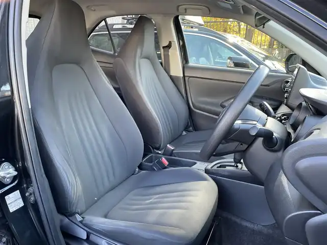 トヨタ ヤリスクロス X 埼玉県 2021(令3)年 8.1万km ブラックマイカ /ワンオーナー//純正ディスプレイオーディオ//バックカメラ//Bluetoothオーディオ//アダプティブクルーズコントロール//ビルトインETC//スマートキー//LEDヘッドライト//PCS//LTA//PKSB//RSA//クリアランスソナー//W.サイド.カーテンエアバッグ//ABS//横滑り防止装置//プライバシーガラス//新車時保証書//取扱説明書//マルチメディア取説