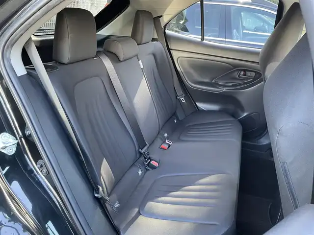 トヨタ ヤリスクロス X 埼玉県 2021(令3)年 8.1万km ブラックマイカ /ワンオーナー//純正ディスプレイオーディオ//バックカメラ//Bluetoothオーディオ//アダプティブクルーズコントロール//ビルトインETC//スマートキー//LEDヘッドライト//PCS//LTA//PKSB//RSA//クリアランスソナー//W.サイド.カーテンエアバッグ//ABS//横滑り防止装置//プライバシーガラス//新車時保証書//取扱説明書//マルチメディア取説