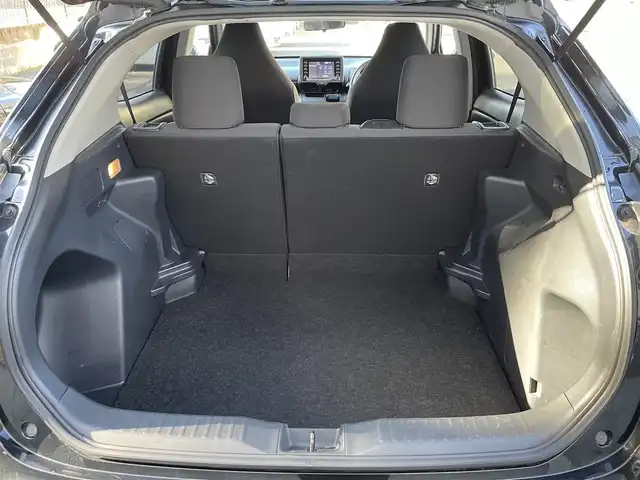 トヨタ ヤリスクロス X 埼玉県 2021(令3)年 8.1万km ブラックマイカ /ワンオーナー//純正ディスプレイオーディオ//バックカメラ//Bluetoothオーディオ//アダプティブクルーズコントロール//ビルトインETC//スマートキー//LEDヘッドライト//PCS//LTA//PKSB//RSA//クリアランスソナー//W.サイド.カーテンエアバッグ//ABS//横滑り防止装置//プライバシーガラス//新車時保証書//取扱説明書//マルチメディア取説