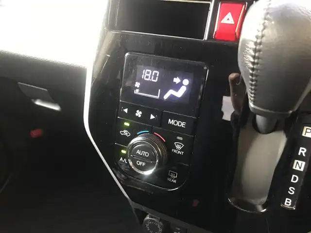 トヨタ ルーミー カスタムG 栃木県 2019(平31)年 8.9万km レーザーブルークリスタルシャイン (株)IDOMが運営する【じしゃロン小山店】の自社ローン対象車両になります。こちらは現金ご利用時の価格です。/自社ローンご希望の方は別途その旨お申付け下さい。//禁煙車/純正フルセグナビ/（CD/DVD/AM/FMラジオ）/(Bluetooth)/スマートキー/プッシュスタート/バックカメラ/ＥＴＣ/両側パワースライドドア/クルーズコントロール/コーナーセンサー/アイドリングストップ/シートヒーター/ステアリングリモコン/後部座席サンシェード/電動格納ドアミラー/パワーウインドウ/オートライト/オートマチックハイビーム/防眩ミラー