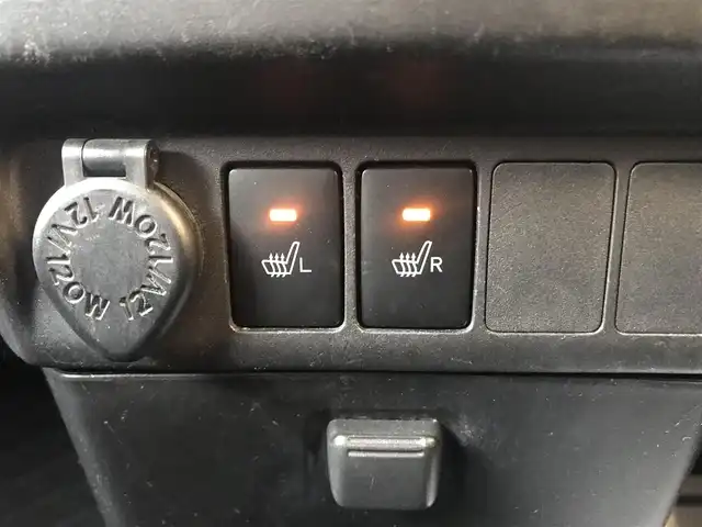 トヨタ ルーミー カスタムG 栃木県 2019(平31)年 8.9万km レーザーブルークリスタルシャイン (株)IDOMが運営する【じしゃロン小山店】の自社ローン対象車両になります。こちらは現金ご利用時の価格です。/自社ローンご希望の方は別途その旨お申付け下さい。//禁煙車/純正フルセグナビ/（CD/DVD/AM/FMラジオ）/(Bluetooth)/スマートキー/プッシュスタート/バックカメラ/ＥＴＣ/両側パワースライドドア/クルーズコントロール/コーナーセンサー/アイドリングストップ/シートヒーター/ステアリングリモコン/後部座席サンシェード/電動格納ドアミラー/パワーウインドウ/オートライト/オートマチックハイビーム/防眩ミラー