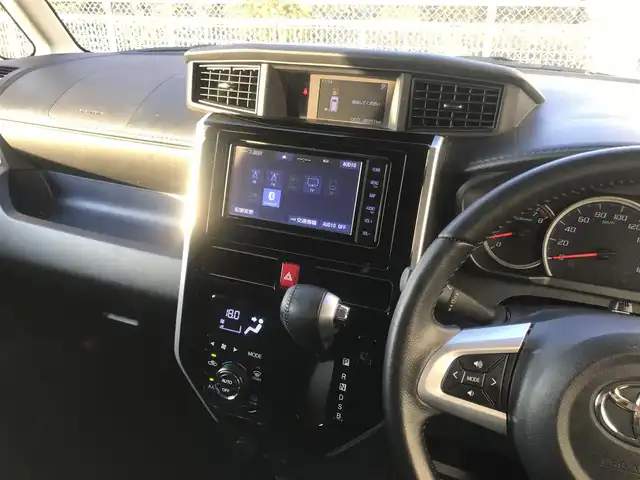 トヨタ ルーミー カスタムG 栃木県 2019(平31)年 8.9万km レーザーブルークリスタルシャイン (株)IDOMが運営する【じしゃロン小山店】の自社ローン対象車両になります。こちらは現金ご利用時の価格です。/自社ローンご希望の方は別途その旨お申付け下さい。//禁煙車/純正フルセグナビ/（CD/DVD/AM/FMラジオ）/(Bluetooth)/スマートキー/プッシュスタート/バックカメラ/ＥＴＣ/両側パワースライドドア/クルーズコントロール/コーナーセンサー/アイドリングストップ/シートヒーター/ステアリングリモコン/後部座席サンシェード/電動格納ドアミラー/パワーウインドウ/オートライト/オートマチックハイビーム/防眩ミラー