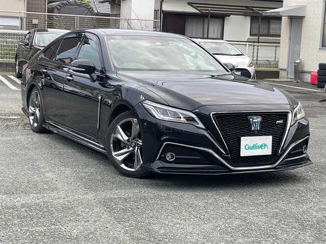トヨタ クラウン ハイブリッド RS アドバンス 熊本県 2018(平30)年 7万km プレシャスブラックパール サンルーフ/衝突軽減ブレーキ/レーンキープアシスト/プッシュスタート/純正ナビ/（CD・DVD・フルセグTV・BTオーディオ・SD）/全方位カメラ/ビルトインETC/ドライブレコーダー/純正18インチAW/レーダークルーズ/パドルシフト/ハーフレザーシート/前席パワーシート・右前席シートメモリー/前席シートヒーター/LEDヘッドライト/オートライト/フォグライト/前後コーナーセンサー/横滑り防止装置/ウィンカーミラー/純正フロアマット/純正ドアバイザー/新車保証書/取扱説明書/スマートスペアキー×1本
