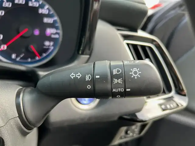 トヨタ クラウン ハイブリッド RS アドバンス 熊本県 2018(平30)年 7万km プレシャスブラックパール サンルーフ/衝突軽減ブレーキ/レーンキープアシスト/プッシュスタート/純正ナビ/（CD・DVD・フルセグTV・BTオーディオ・SD）/全方位カメラ/ビルトインETC/ドライブレコーダー/純正18インチAW/レーダークルーズ/パドルシフト/ハーフレザーシート/前席パワーシート・右前席シートメモリー/前席シートヒーター/LEDヘッドライト/オートライト/フォグライト/前後コーナーセンサー/横滑り防止装置/ウィンカーミラー/純正フロアマット/純正ドアバイザー/新車保証書/取扱説明書/スマートスペアキー×1本