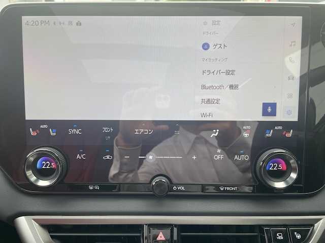 レクサス ＲＸ 350 Fスポーツ 愛知県 2024(令6)年 1.6万km ホワイトノーヴァガラスフレーク 4WD/ワンオーナー/サンルーフ/14インチディスプレイオーディオ/(ナビ/TV/BT/USB/Miracast/)/全方位カメラ/HDMI/フルエアロ/赤革シート/全席シートヒーター/エアーシート/前席パワーシート(メモリー付き)/デジタルインナーミラー/ハンドルヒーター/HUD/BSM/100V電源/ETC2.0/フロアマット/スマートキー×2/カードキー×1