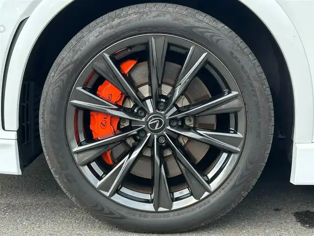 レクサス ＲＸ 350 Fスポーツ 福島県 2024(令6)年 1.6万km ホワイトノーヴァガラスフレーク ・ワンオーナー/・OP パノラマルーフ（ルーフレール同時装着）/・OP オレンジキャリパー（LEXUSロゴ）/・OP Lexus Teammate PKSB/・OP デジタルインナーミラー/・OP 輻射ヒーター/（後席4:2:4分割可倒式シート/電動リクライニング/電動格納/後席シートヒーター/ベンチレーション）/・TRDフロントスポイラー/・TRDサイドスカート/・TRDスポーツマフラー&リヤディフューザー/・14インチタッチディスプレイオーディオ/・地デジ/BT/USB/HDMI/Miracast/・パノラミックビュ－モニター（床下透過表示）/・カラーヘッドアップディスプレイ/・赤革/ウルトラスエードシート/・シートヒーター/シートベンチレーション/・パワーバックドア/・3眼フルLEDヘッドライト/・純正21インチAW/・パドルシフト/・ビルトインETC2.0/・スペアキー/カードキーあり/【セーフティ】//Lexus Teammate Advanced Drive//PCS/LDA/LTA/LCA/AHS/RSA/TMN//FCTA/PDA/レーダークルーズコントロール//BSM/SEA/RCTA/ドライバーモニター//クリアランスソナー/RCD/発進遅れ告知機能