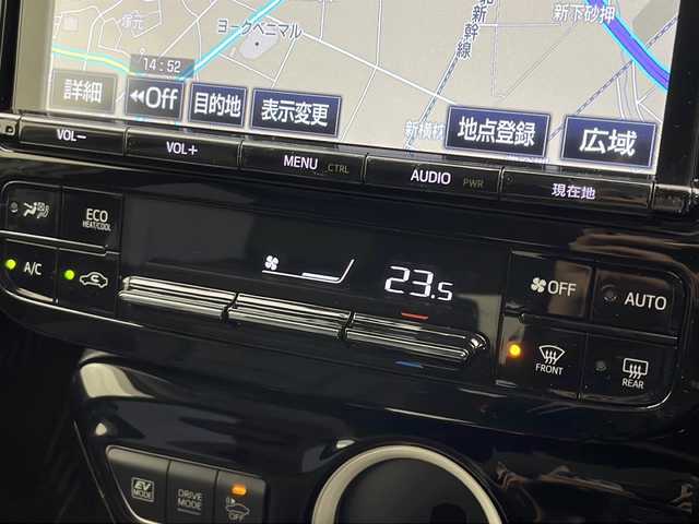 トヨタ プリウス S ツーリングセレクション 宮城県 2018(平30)年 3.6万km エモーショナルレッド 4WD/純正ナビ/(AM/FM/SD/CD)/フルセグTV/Bluetooth/バックカメラ/ETC/前方ドライブレコーダー/レーダークルーズコントロール/レザーシート/シートヒーター/プッシュスタート/スマートキー/オートライト/オートマチックハイビーム/LEDヘッドライト/フォグランプ/ドアバイザー/純正フロアマット/純正17インチアルミホイール