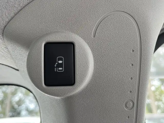 トヨタ スペイド F 栃木県 2013(平25)年 4万km パール (株)IDOMが運営する【じしゃロン宇都宮店】の自社ローン専用車両になります。こちらは現金またはオートローンご利用時の価格です。自社ローンご希望の方は別途その旨お申付け下さい/純正SDナビ/・BT/・CD/DVD/・フルセグTV/横滑り防止/バックカメラ/片側パワースライドドア/前後コーナーセンサー/Wエアバック/オートライト/モデリスタエアロパーツ/HIDヘッド