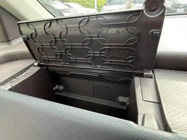 トヨタ スペイド F 栃木県 2013(平25)年 4万km パール (株)IDOMが運営する【じしゃロン宇都宮店】の自社ローン専用車両になります。こちらは現金またはオートローンご利用時の価格です。自社ローンご希望の方は別途その旨お申付け下さい/純正SDナビ/・BT/・CD/DVD/・フルセグTV/横滑り防止/バックカメラ/片側パワースライドドア/前後コーナーセンサー/Wエアバック/オートライト/モデリスタエアロパーツ/HIDヘッド