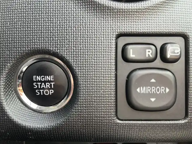 トヨタ スペイド F 栃木県 2013(平25)年 4万km パール (株)IDOMが運営する【じしゃロン宇都宮店】の自社ローン専用車両になります。こちらは現金またはオートローンご利用時の価格です。自社ローンご希望の方は別途その旨お申付け下さい/純正SDナビ/・BT/・CD/DVD/・フルセグTV/横滑り防止/バックカメラ/片側パワースライドドア/前後コーナーセンサー/Wエアバック/オートライト/モデリスタエアロパーツ/HIDヘッド