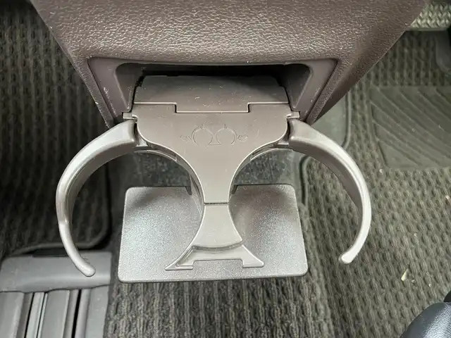 トヨタ スペイド F 栃木県 2013(平25)年 4万km パール (株)IDOMが運営する【じしゃロン宇都宮店】の自社ローン専用車両になります。こちらは現金またはオートローンご利用時の価格です。自社ローンご希望の方は別途その旨お申付け下さい/純正SDナビ/・BT/・CD/DVD/・フルセグTV/横滑り防止/バックカメラ/片側パワースライドドア/前後コーナーセンサー/Wエアバック/オートライト/モデリスタエアロパーツ/HIDヘッド