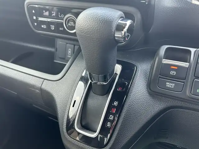 ホンダ Ｎ ＢＯＸ カスタム L 鳥取県 2023(令5)年 4.5万km プラチナホワイトパール ワンオーナー/社外ナビ/フルセグ/DVD/CD/USB/HDMI/バックカメラ・ETC/前席シートヒーター/ホンダセンシング/ステアリングスイッチ対応/レーダークルーズコントロール/レーンキープアシスト/片側パワースライドドア/LEDヘットライト/LEDフォグライト/純正14インチアルミホイール/プッシュエンジンスタート/アイドリングストップ/フロアマット/保証書/取扱説明書/スペアキー