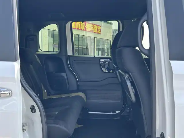 ホンダ Ｎ ＢＯＸ カスタム L 鳥取県 2023(令5)年 4.5万km プラチナホワイトパール ワンオーナー/社外ナビ/フルセグ/DVD/CD/USB/HDMI/バックカメラ・ETC/前席シートヒーター/ホンダセンシング/ステアリングスイッチ対応/レーダークルーズコントロール/レーンキープアシスト/片側パワースライドドア/LEDヘットライト/LEDフォグライト/純正14インチアルミホイール/プッシュエンジンスタート/アイドリングストップ/フロアマット/保証書/取扱説明書/スペアキー