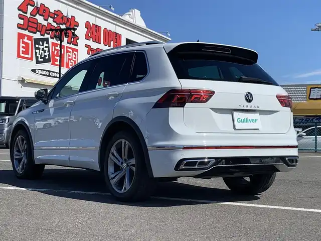 フォルクスワーゲン ＶＷ ティグアン TSI Rライン 大分県 2022(令4)年 4.4万km オリックスホワイトパールエフェクト ・純正ナビ/・ステアリングスイッチ/・純正ナビ連動ETC2.0/・全方位カメラ/・全席シートヒーター/・アダプティブクルーズコントロール/・レーンキープアシスト/・レーンチェンジアシスト