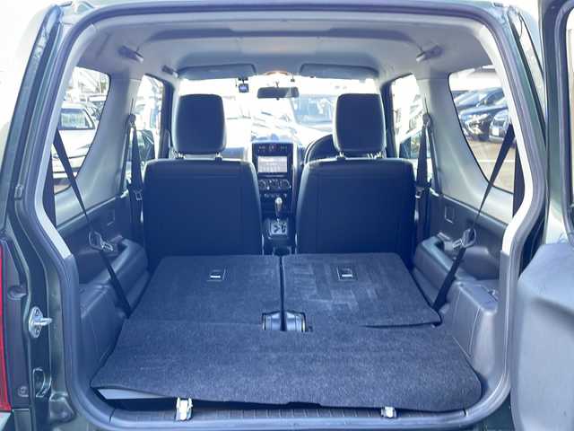 スズキ ジムニー ランドベンチャー 徳島県 2018(平30)年 4.2万km クールカーキPM 純正7インチナビ【CN-RZ73】/（Bluetooth/CD/DVD/フルセグ/SD）/IC付ターボ/シートヒーター（D+N席）/フルフラットシート/パワーステアリング/パワーウィンドウ/エアコン/ETC/ドライブレコーダー/純正AW/純正フロアマット/電格ミラー/Wエアバッグ/リモコンキー