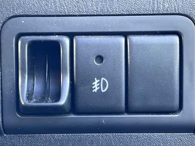 スズキ ジムニー ランドベンチャー 徳島県 2018(平30)年 4.2万km クールカーキPM 純正7インチナビ【CN-RZ73】/（Bluetooth/CD/DVD/フルセグ/SD）/IC付ターボ/シートヒーター（D+N席）/フルフラットシート/パワーステアリング/パワーウィンドウ/エアコン/ETC/ドライブレコーダー/純正AW/純正フロアマット/電格ミラー/Wエアバッグ/リモコンキー