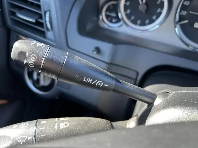 メルセデス・ベンツ Ｅ３５０ クーペ 群馬県 2011(平23)年 2.7万km カルサイトホワイト ワンオーナー/左ハンドル/ハーマンカードンサウンド/HDDナビ/バックカメラ/ブラウンレザー/シートヒーター/パワーシート/オートライト/純正17インチアルミホイール