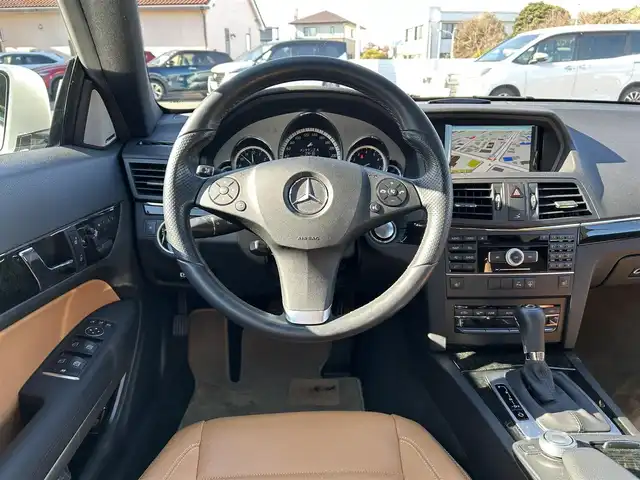 メルセデス・ベンツ Ｅ３５０ クーペ 群馬県 2011(平23)年 2.7万km カルサイトホワイト ワンオーナー/左ハンドル/ハーマンカードンサウンド/HDDナビ/バックカメラ/ブラウンレザー/シートヒーター/パワーシート/オートライト/純正17インチアルミホイール