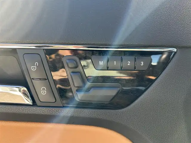 メルセデス・ベンツ Ｅ３５０ クーペ 群馬県 2011(平23)年 2.7万km カルサイトホワイト ワンオーナー/左ハンドル/ハーマンカードンサウンド/HDDナビ/バックカメラ/ブラウンレザー/シートヒーター/パワーシート/オートライト/純正17インチアルミホイール