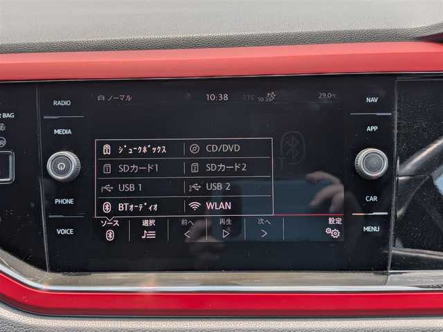 フォルクスワーゲン ポロＧＴＩ 福井県 2019(平31)年 4.8万km ディープブラックパールエフェクト 純正17インチAW/ETC2.0/デジタルインナーミラー/ワイヤレス充電/パドルシフト/前後コーナーセンサー/前後ドライブレコーダー/アダプティブクルーズコントロール/パーキングアシスト/LEDヘッドライト/R・Fフォグ/バックカメラ/純正ナビ（CD/DVD/BT/USB）/衝突被害軽減システム/横滑り防止装置/盗難防止装置/ダブル＋サイドエアバッグ/カーテンエアバッグ/アイドリングストップ/スマートキー